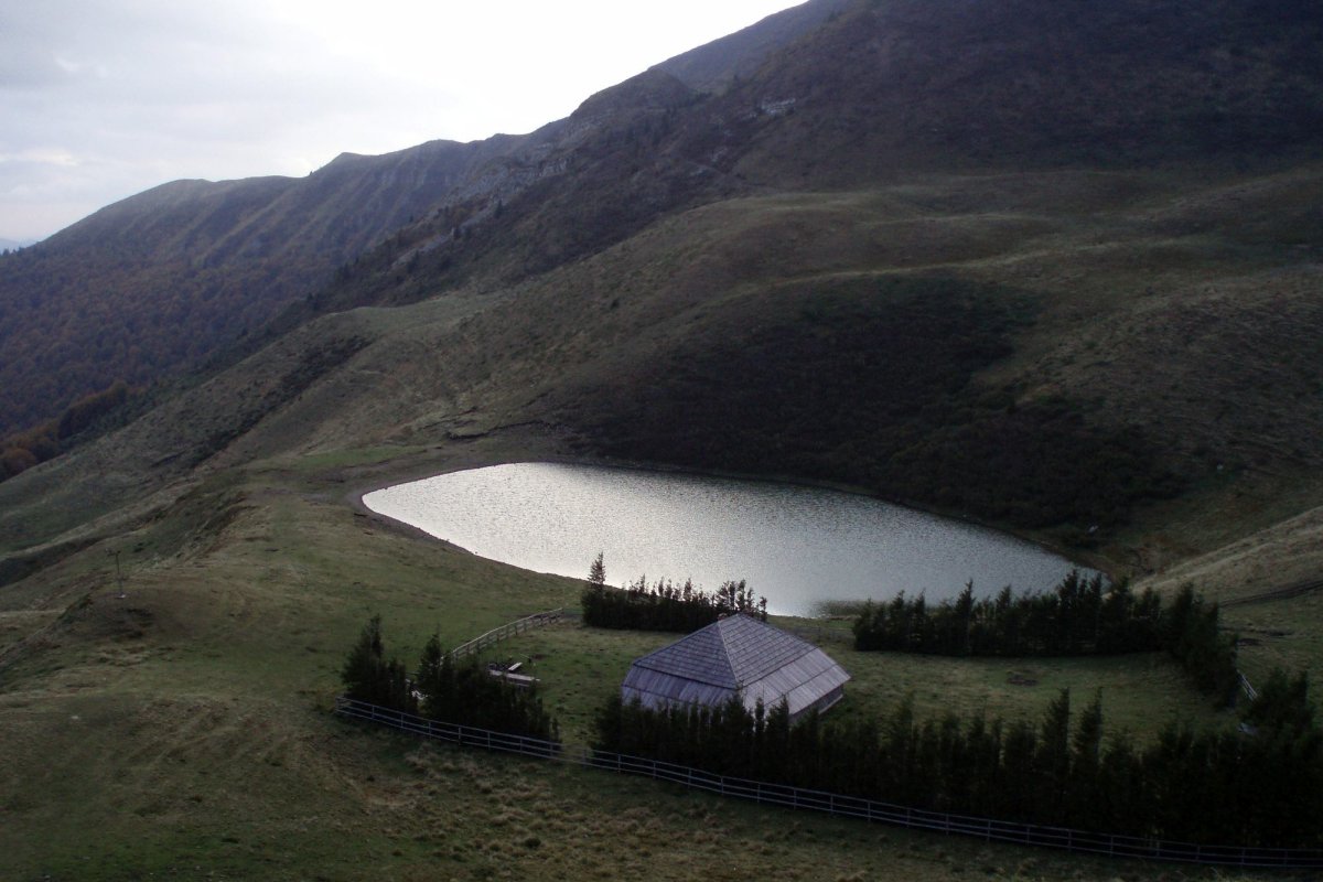 Sate românești într-un concurs mondial de turism 260148