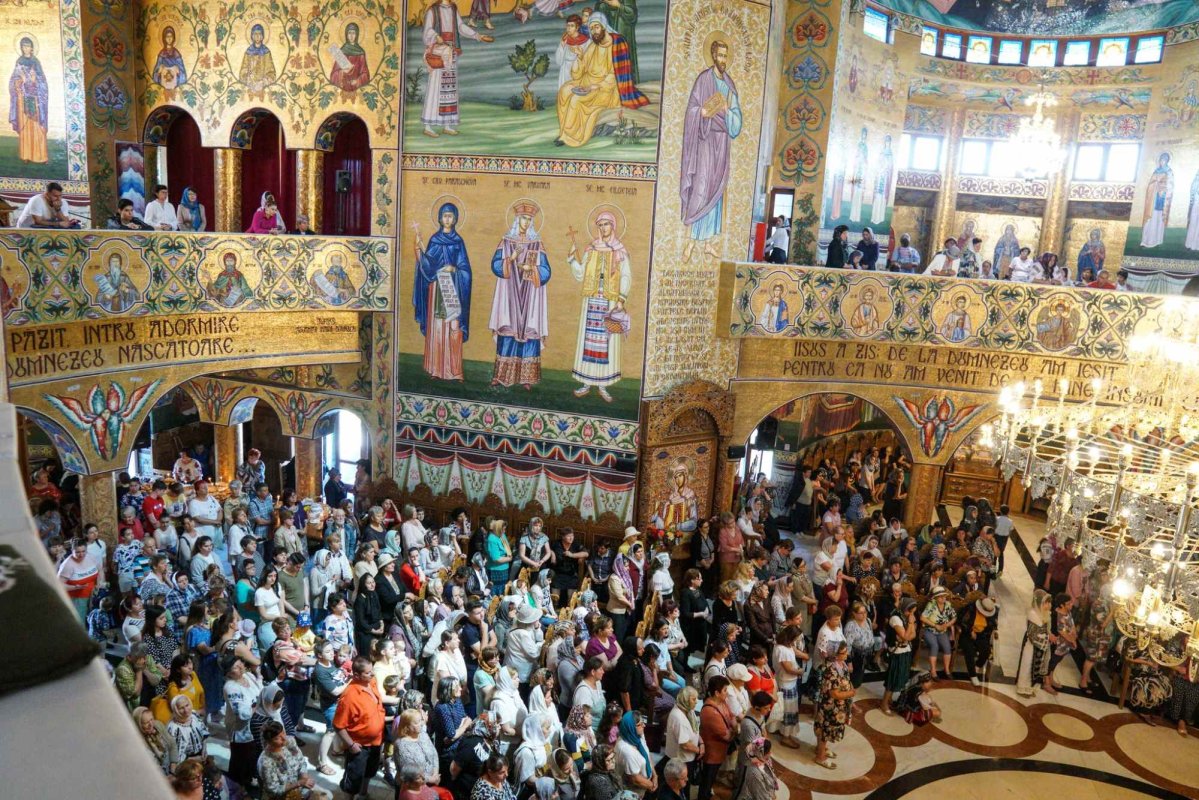 Praznicul Sfinților Petru și Pavel în eparhii din Muntenia și Dobrogea 260350