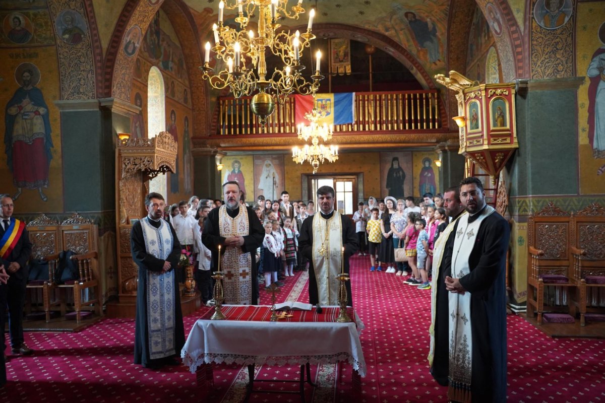 Activităţi de vară pentru copiii din trei comunităţi gălăţene 260571