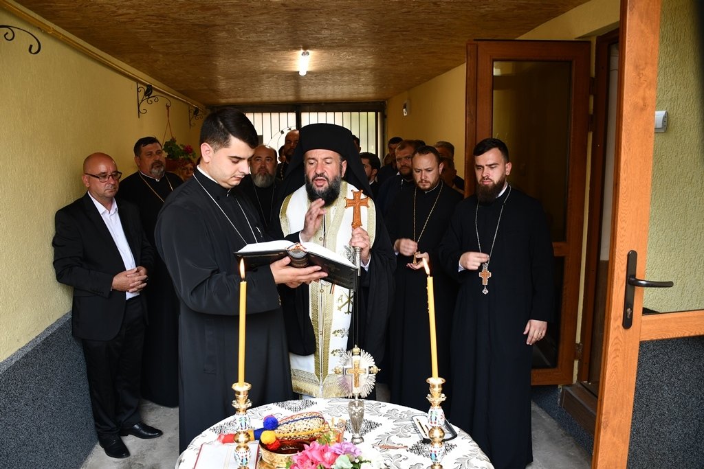 Au fost binecuvântate lucrările de renovare a Bisericii „Sfinţii Apostoli”-Câlnic din Reşiţa 260569