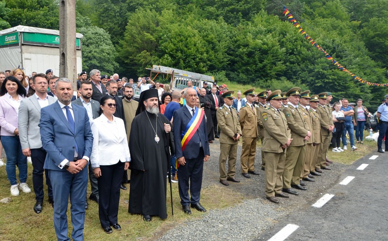 Slujiri arhiereşti în Episcopia Devei şi Hunedoarei 260539