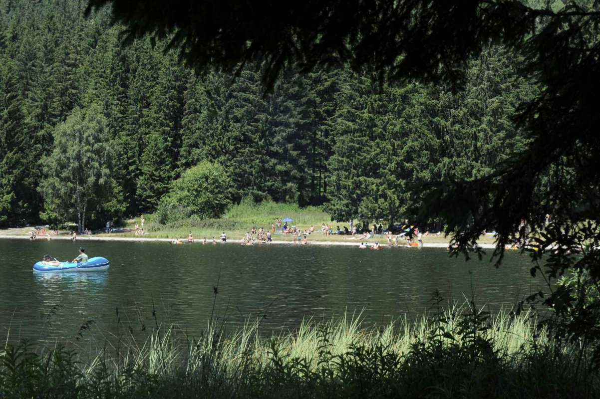 Restricții pentru turiștii  care ajung la Lacul Sfânta Ana 260644