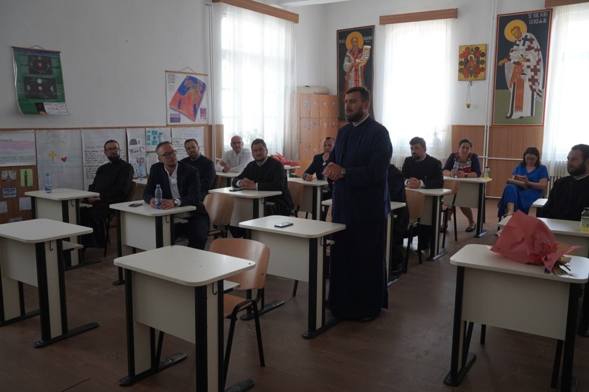 Revedere după două decenii la Seminarul Teologic „Sfântul Andrei” din Galați 260677