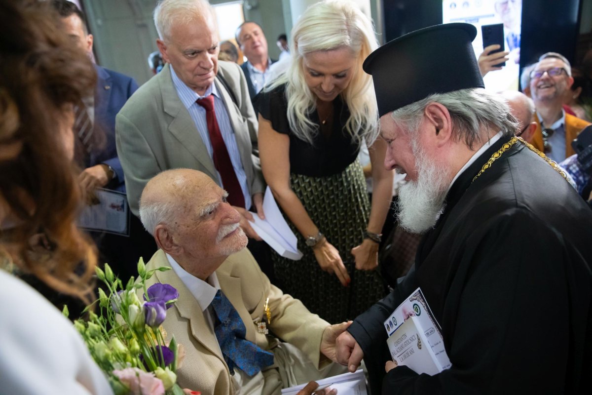 Omagiu şi binecuvântare de centenar 260752