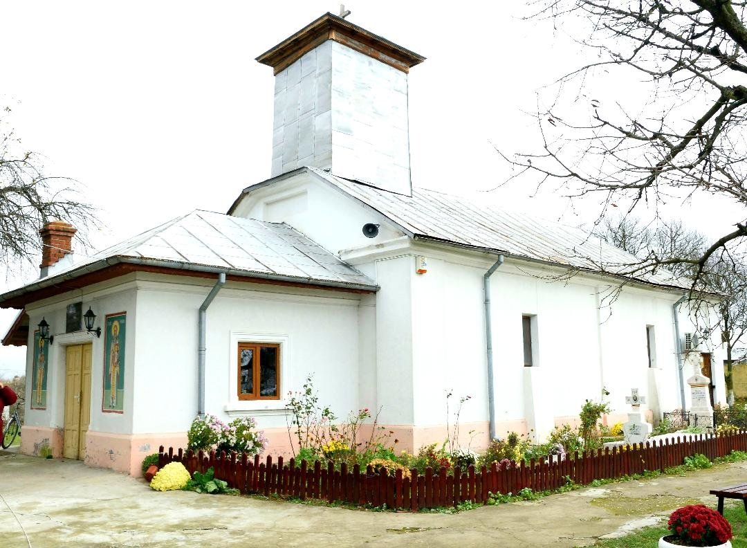 Parohia în care bătrânii trăiesc în vecinătatea misterului 260687