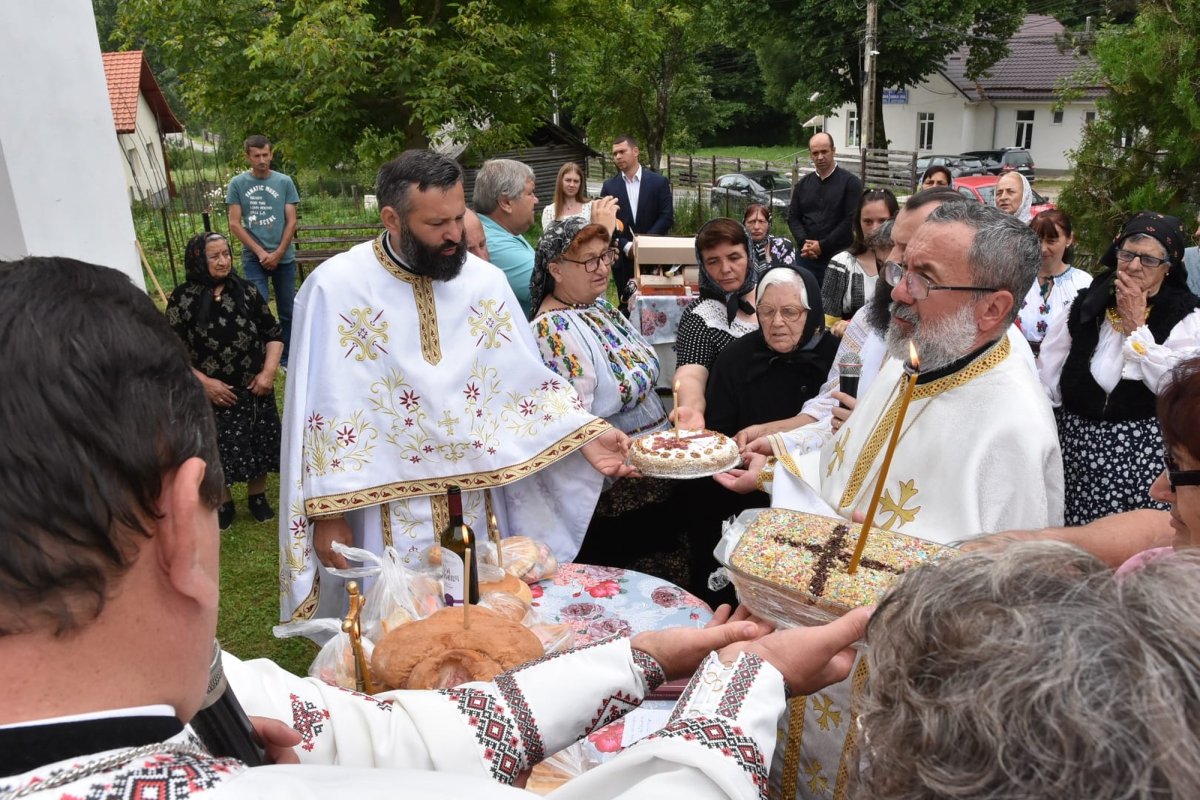 Pomenirea luptătorilor anticomuniști la Isverna 260741