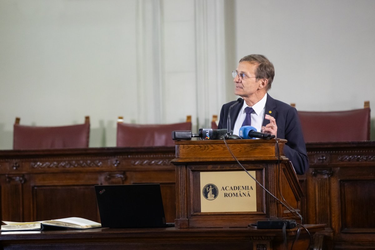 Sesiune aniversară la centenarul academicianului Constantin Bălăceanu-Stolnici 260761