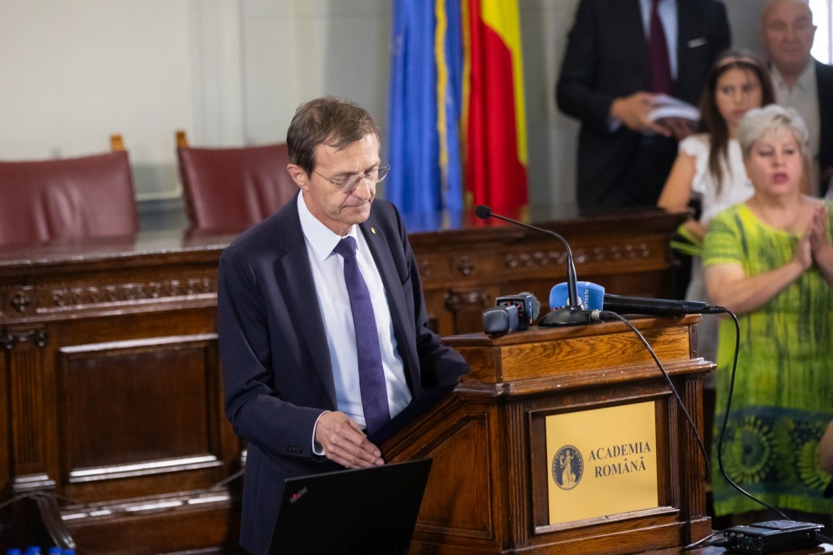 Sesiune aniversară la centenarul academicianului Constantin Bălăceanu-Stolnici 260762