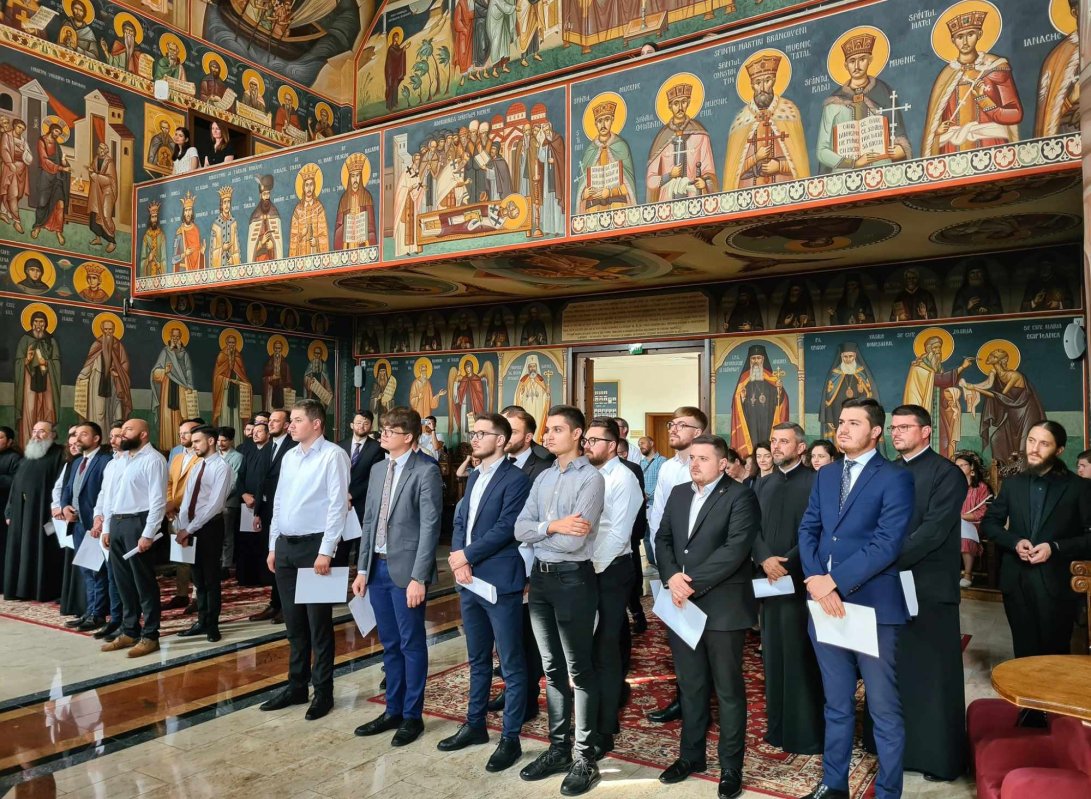 Absolvenții teologi clujeni au depus jurământul de credință 260870