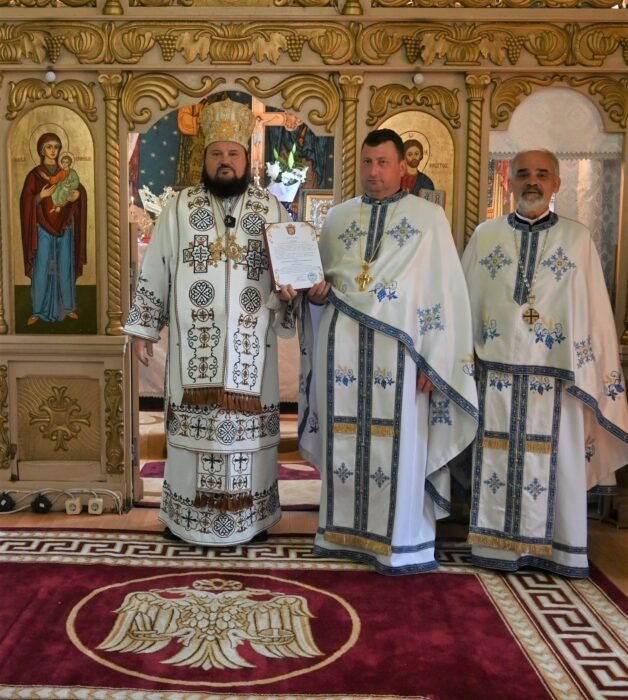 Binecuvântarea capelei mortuare din parohia sălăjeană Cristolțel  261042