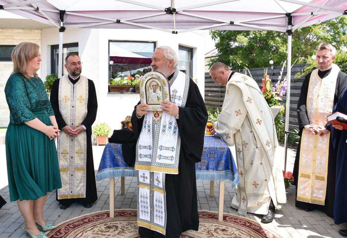 Resfințirea bisericii clujene din Jucu de Mijloc  261030