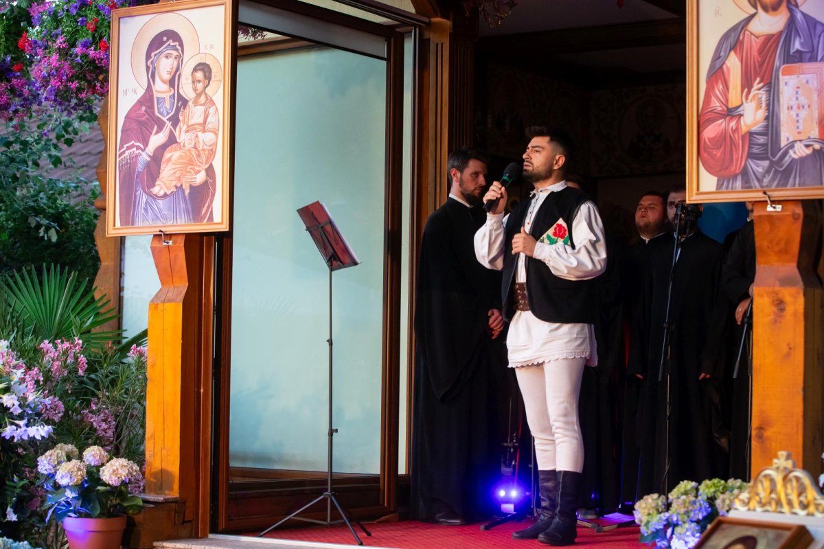 Concert și slujbe de hramul Paraclisului Catedralei Naționale 261317