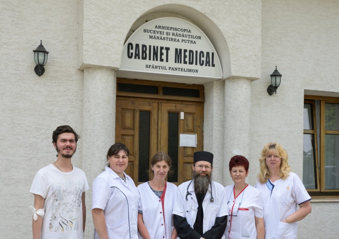 Donare de sânge la Mănăstirea Putna din județul Suceava 261430