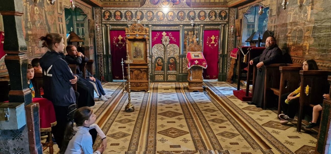 Școală de vară la Ciobotani pentru tineri din județul Mureș 261415