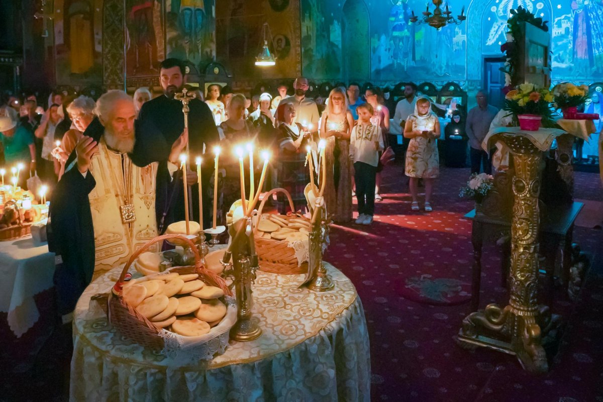 Cinstirea Icoanei Maicii Domnului „Prodromița” la Galați 261652