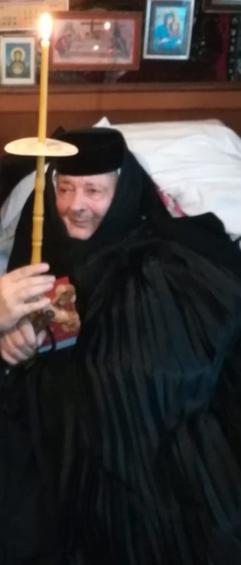 Monahia Maria Nicău, sora părintelui Proclu, a trecut la cele veșnice 261689