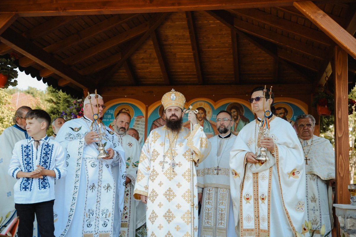 Binecuvântări arhiereşti în comunități clujene 262024