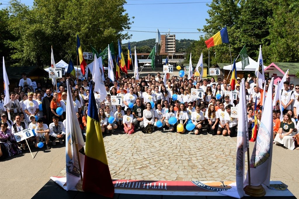 A debutat Întâlnirea Tinerilor Ortodocși din Banatul de Munte 262207