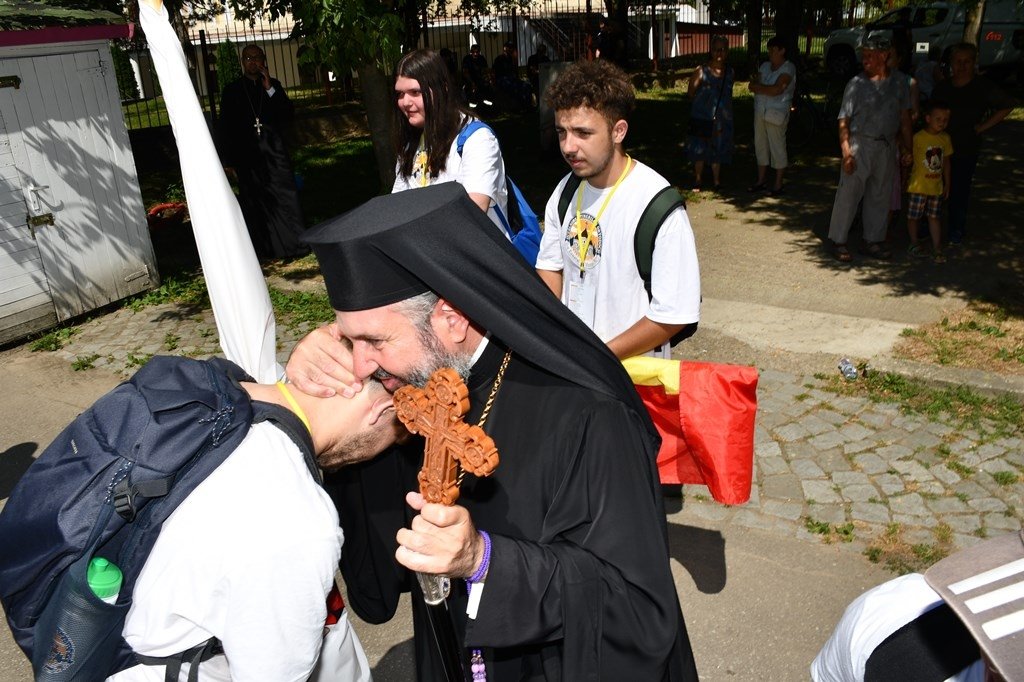 A debutat Întâlnirea Tinerilor Ortodocși din Banatul de Munte 262208