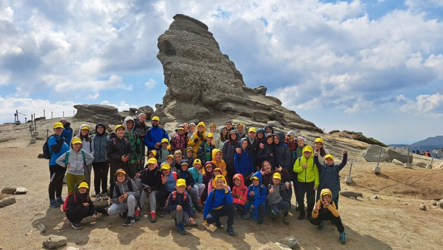 Tabără la Mănăstirea Caraiman pentru copii din Făgăraș 262346