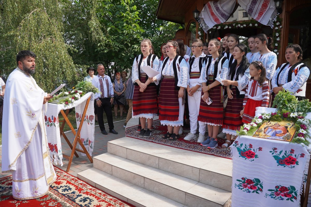 Târgul de Sfântul Ilie la o parohie din orașul Galați 262372