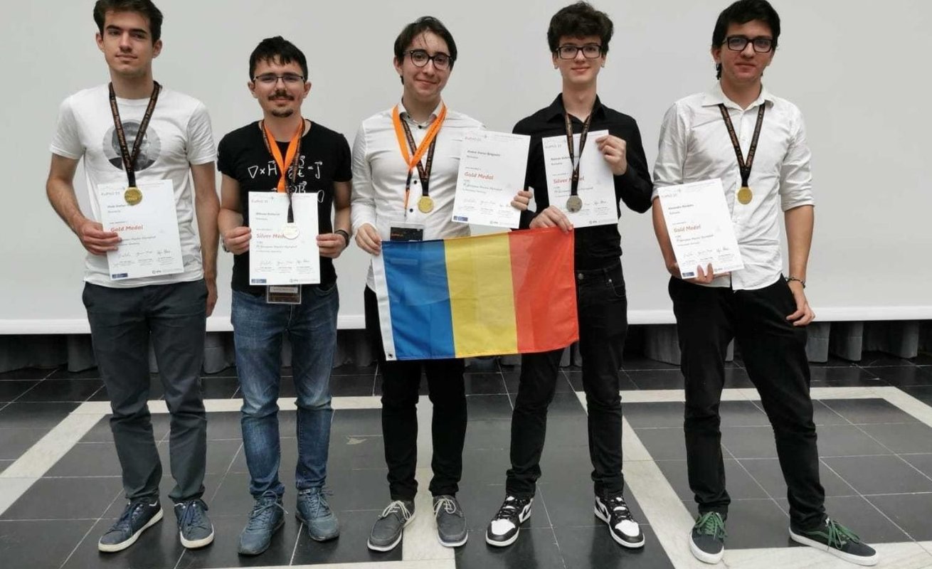 Cinci medalii la Olimpiada Internaţională de Fizică 262487