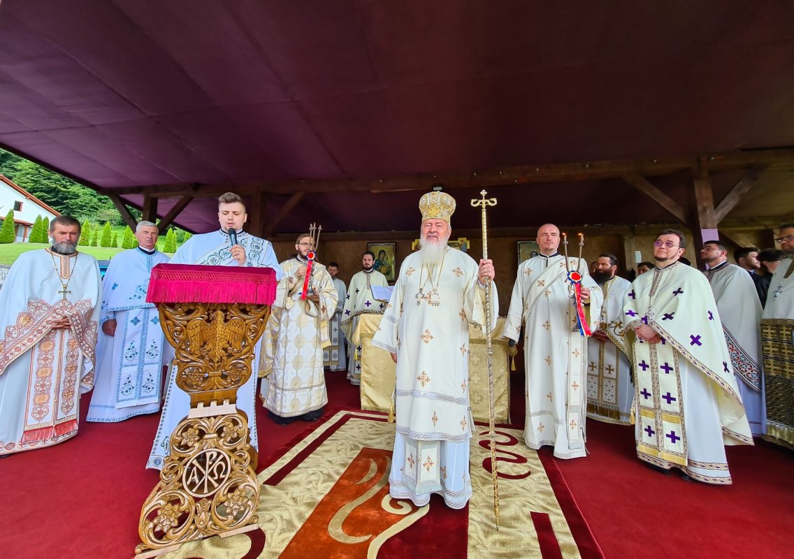 Hramul Mănăstirii Băișoara din judeţul Cluj 262501