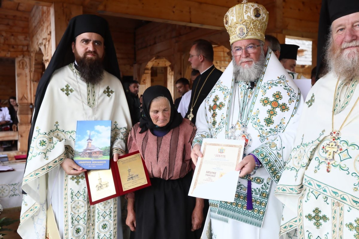 Un veac de existenţă a Mănăstirii Dragomireşti, Maramureş 262509