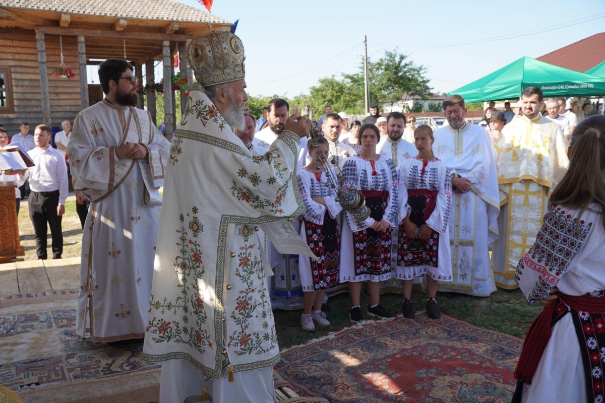 Zi de sărbătoare la Schitul Zimbru din nordul judeţului Galaţi 262684