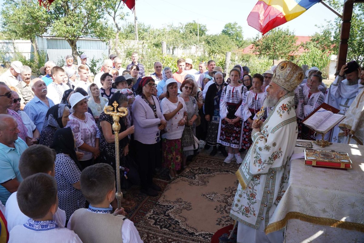 Zi de sărbătoare la Schitul Zimbru din nordul judeţului Galaţi 262685