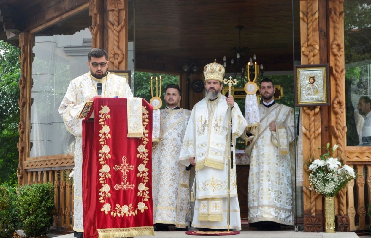 Binecuvântări arhiereşti în Episcopia Devei şi Hunedoarei 262807