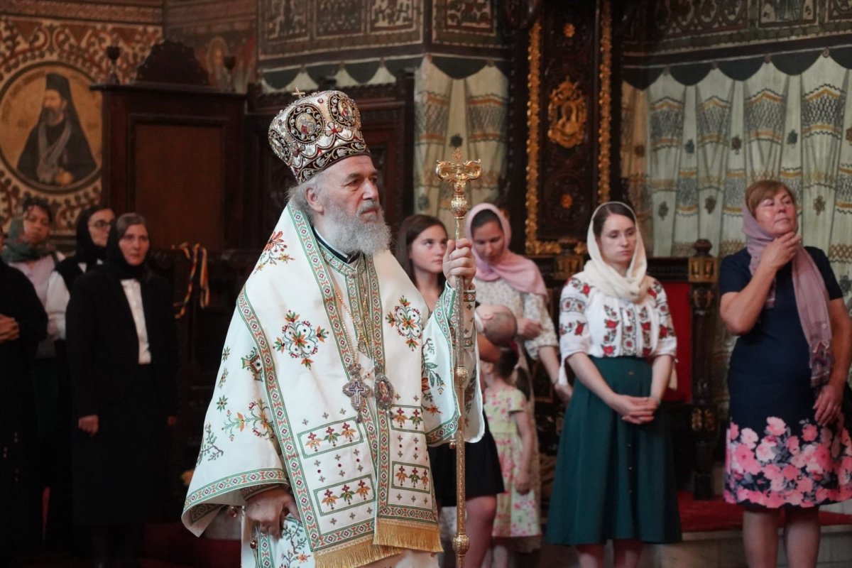 Moment aniversar în Arhiepiscopia Dunării de Jos 262880