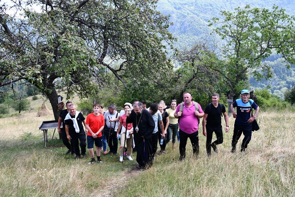 Popasuri de rugăciune în comunități din Caraș‑Severin  262885