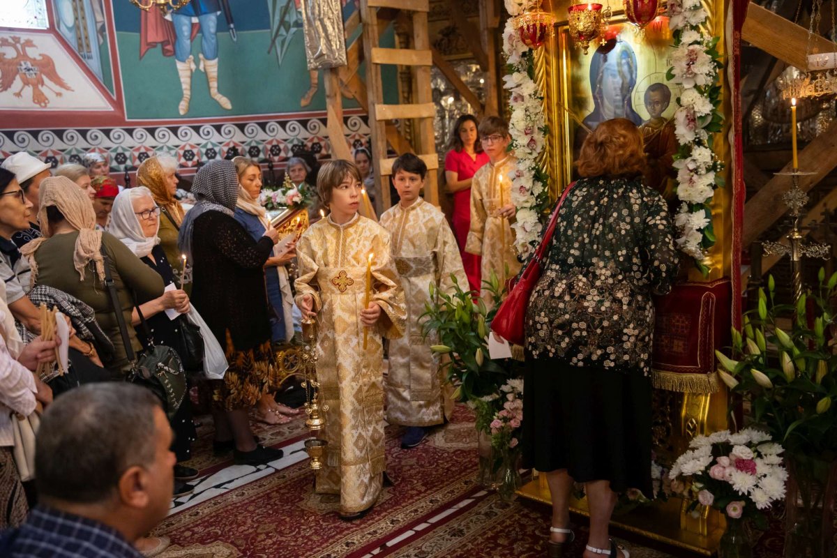 Bucuria cinstirii unui sfânt vindecător iubit de bucureșteni 263115