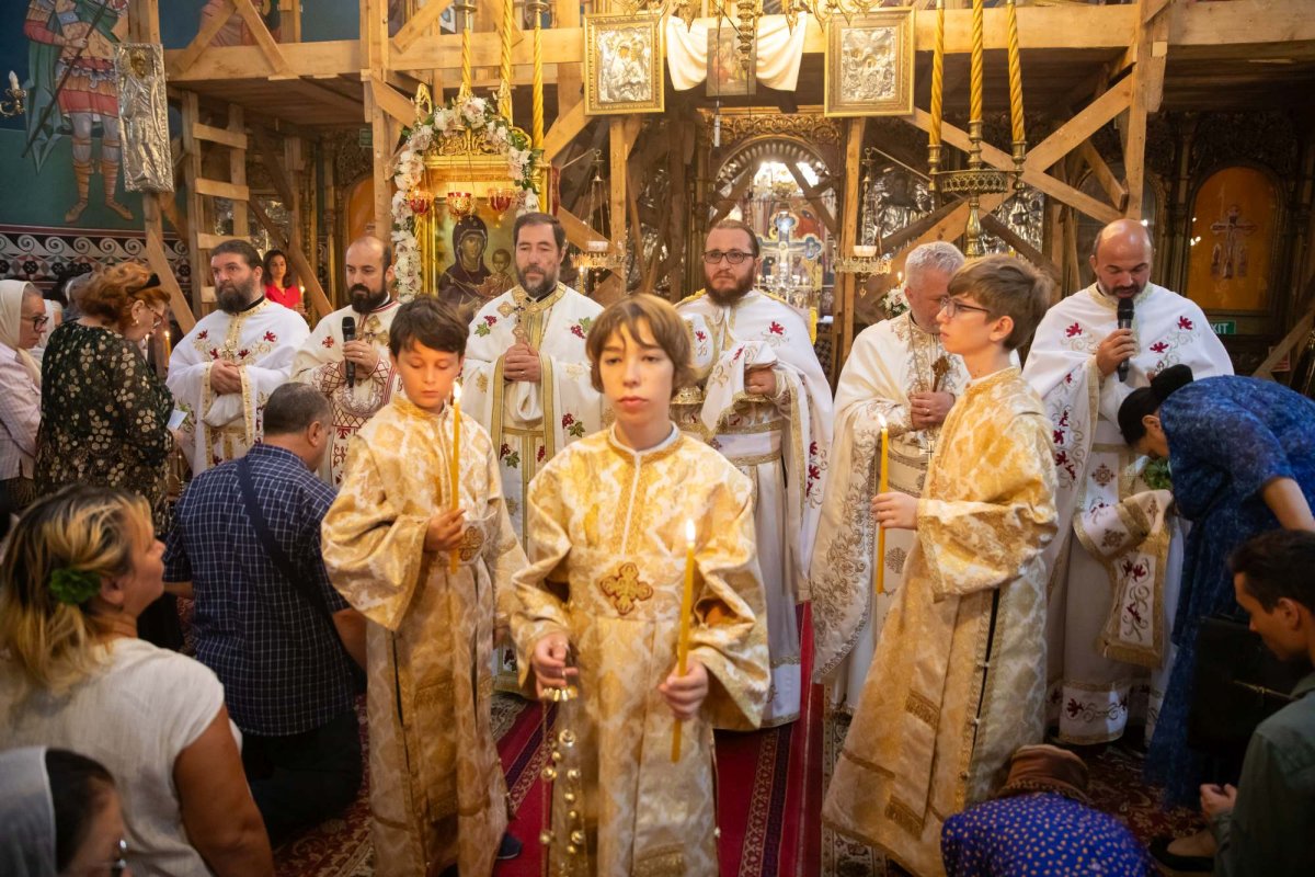 Bucuria cinstirii unui sfânt vindecător iubit de bucureșteni 263116