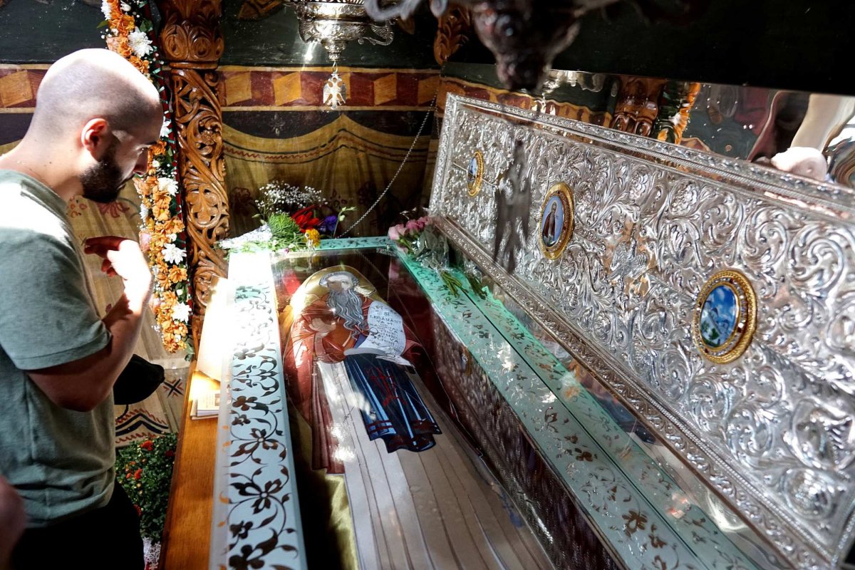 Cinstirea Sfântului Cuvios Ioanichie cel Nou la Câmpulung Muscel 263140