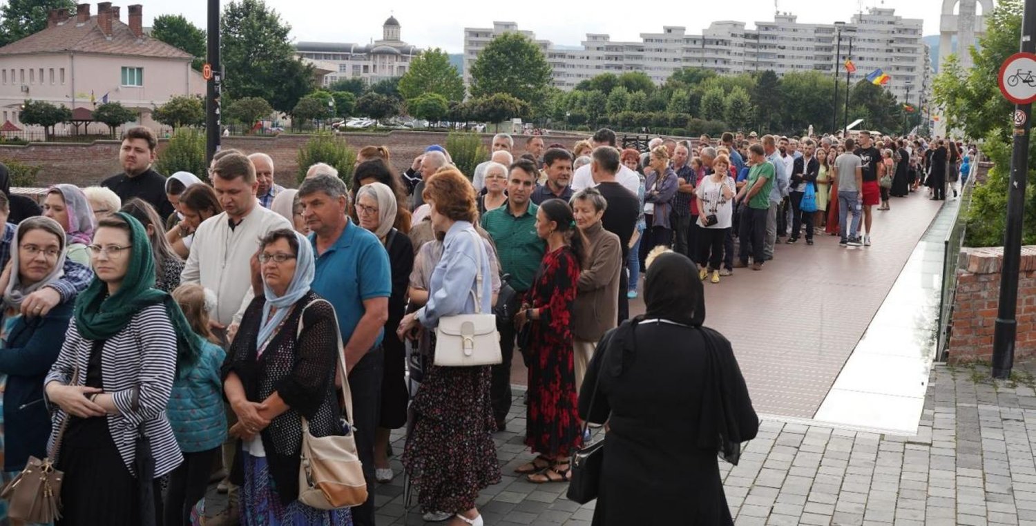 Cinstitele moaște ale Sfintei și Dreptei Ana la Catedrala Încoronării din Alba Iulia 263217