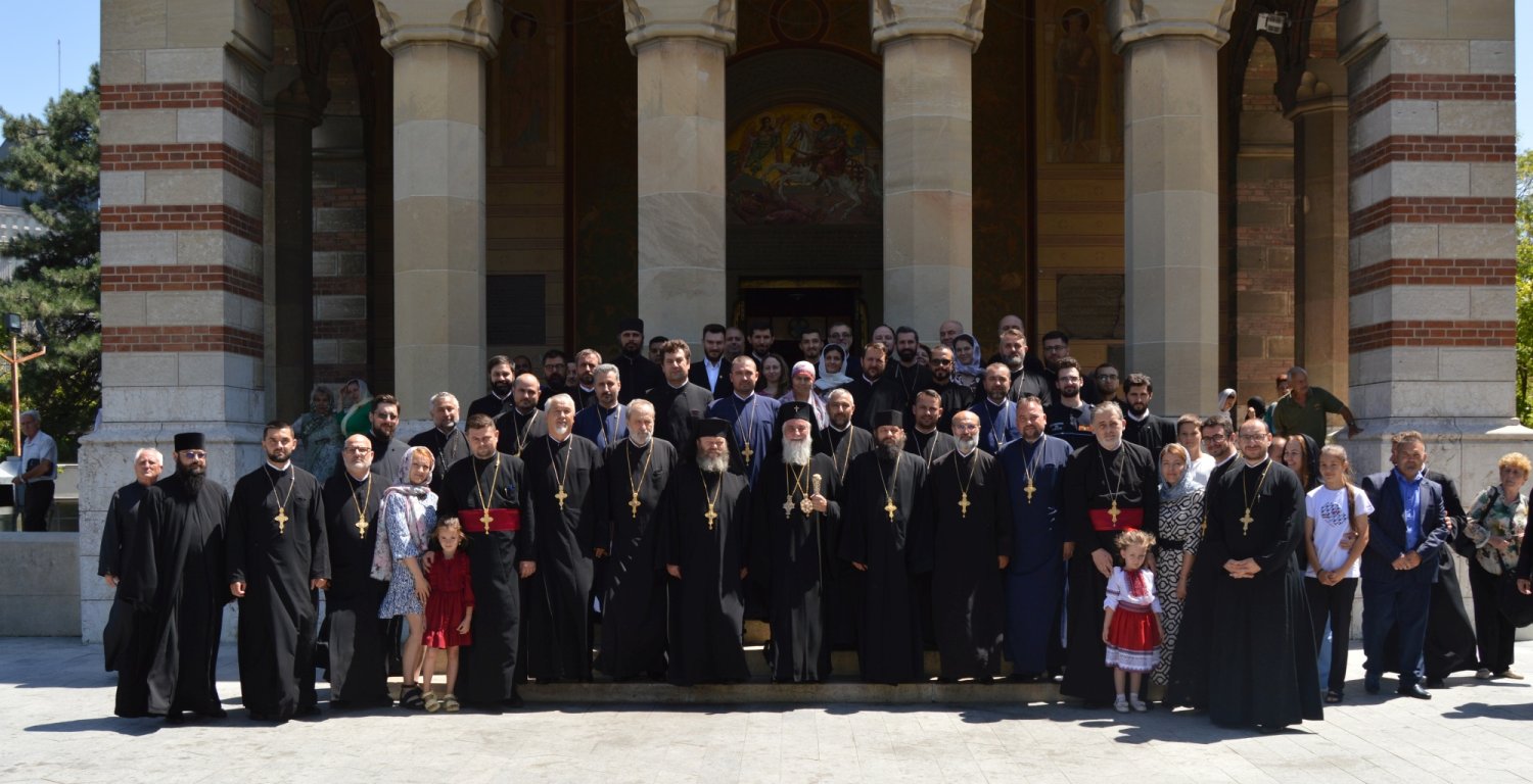Moment aniversar în Mitropolia Olteniei 263218