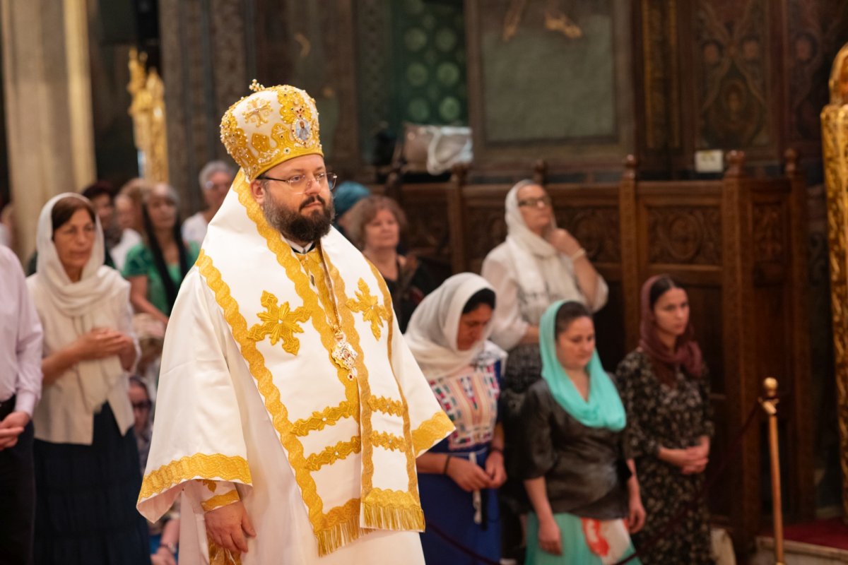 Duminica a 8-a după Rusalii la Catedrala Patriarhală din București 263251