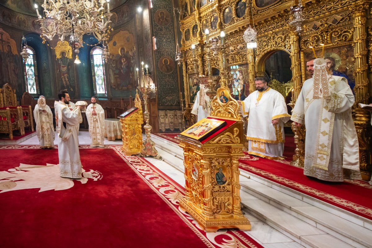 Duminica a 8-a după Rusalii la Catedrala Patriarhală din București 263280