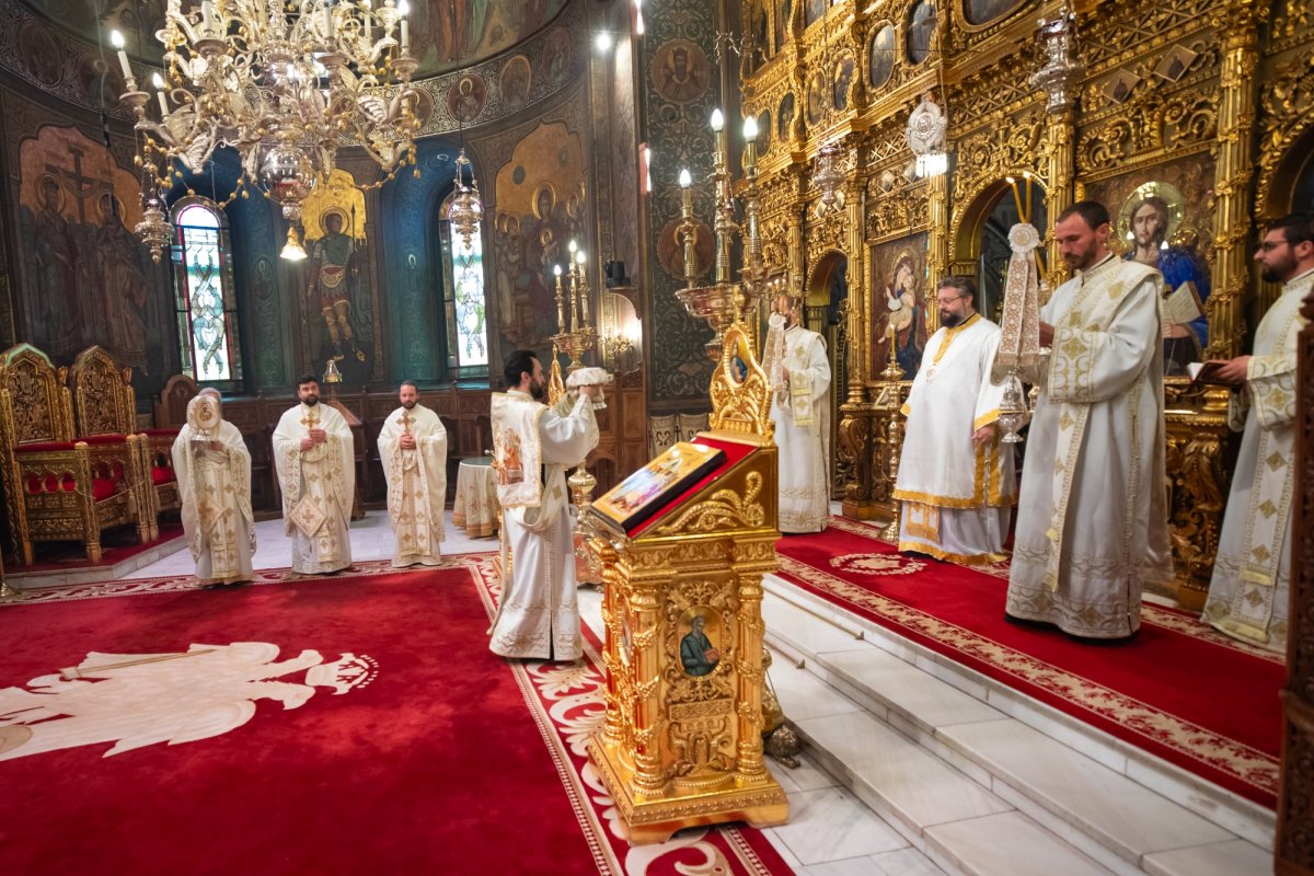 Duminica a 8-a după Rusalii la Catedrala Patriarhală din București 263281