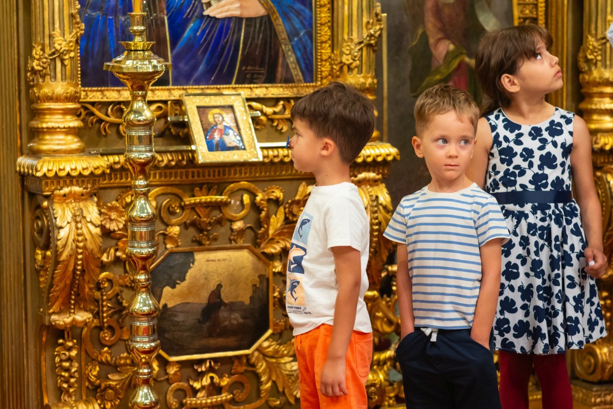 Duminica a 8-a după Rusalii la Catedrala Patriarhală din București 263297