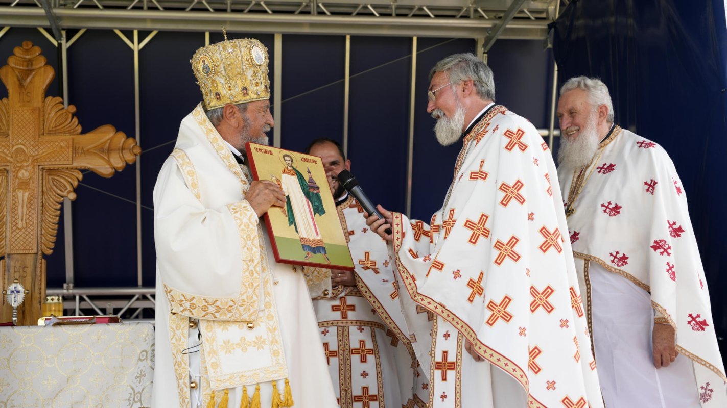 Liturghie arhierească la biserica din Cartierul Arhitecților 263429