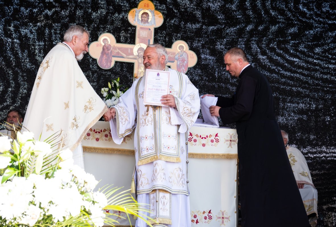 Resfințirea Bisericii „Sfântul Ierarh Nicolae” din Monariu 263444