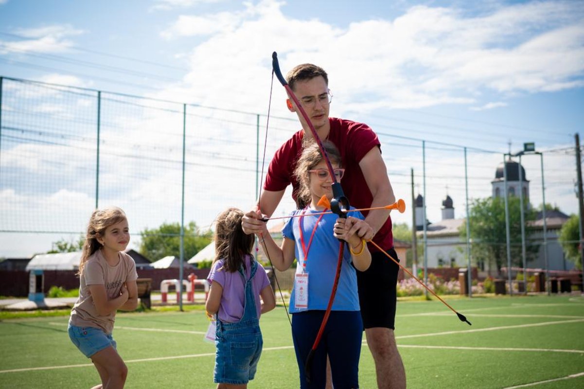 „Tabăra din pridvorul satului”, la final 263463