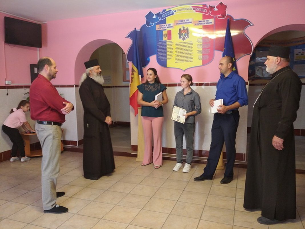 Daruri pentru elevii de la Școala Profesională din orașul Florești  263748