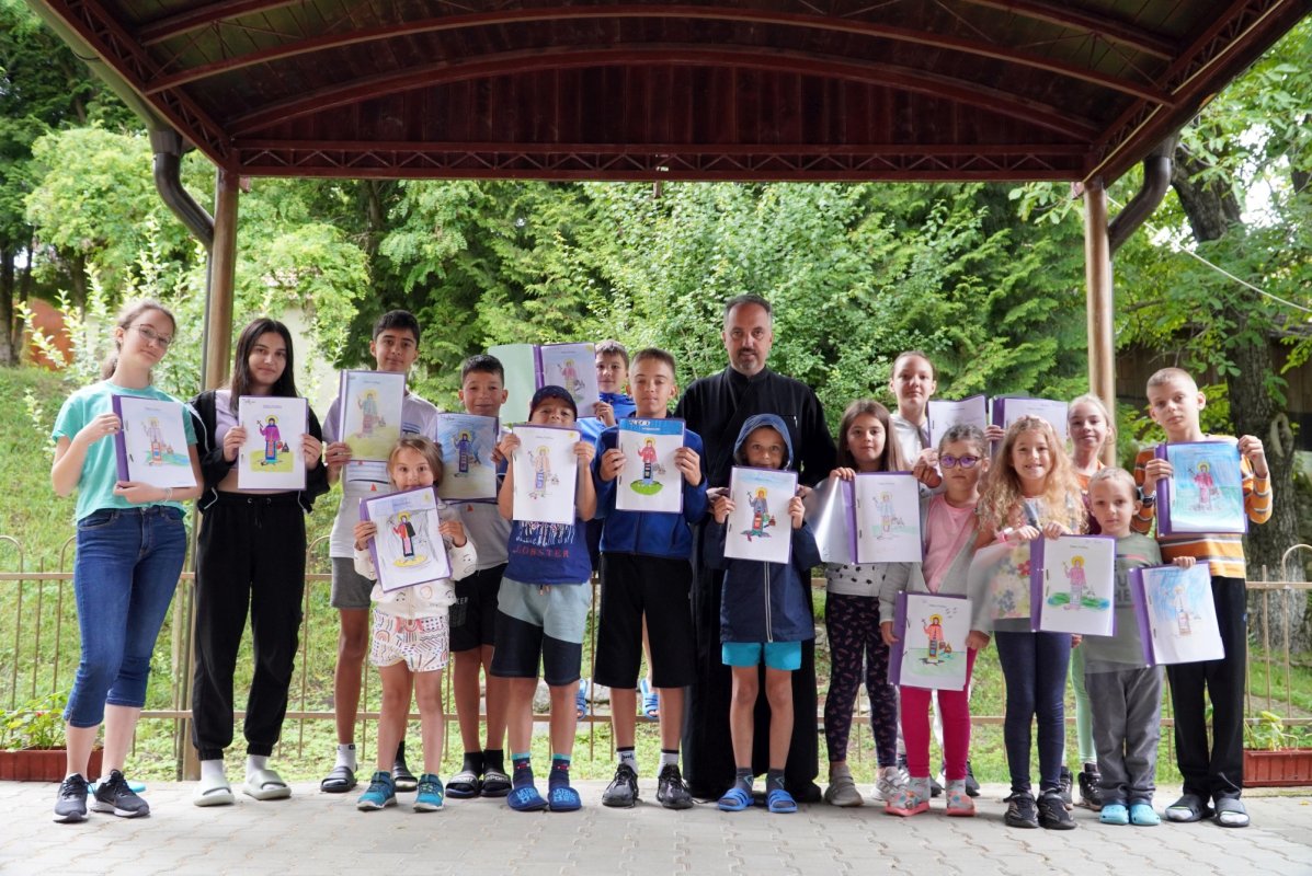 Tabăra „Sfinții Români - prietenii noștri”, la Parohia Bartolomeu Nord din Brașov 263731