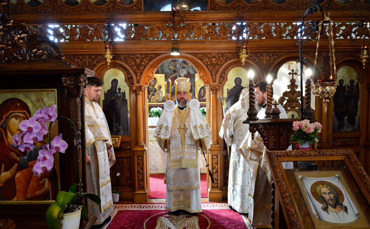 Slujiri arhiereşti la Deva 263881