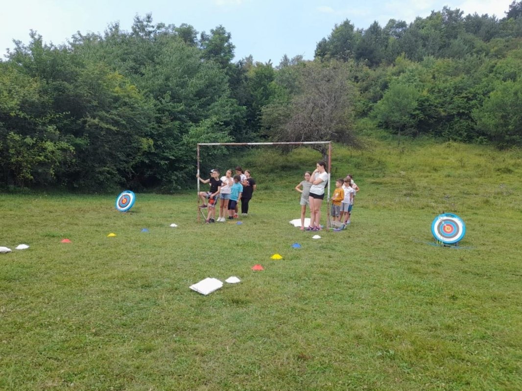 Tabere pentru tineri, desfășurate la Centrul de tineret de la Cetea, Alba 263857