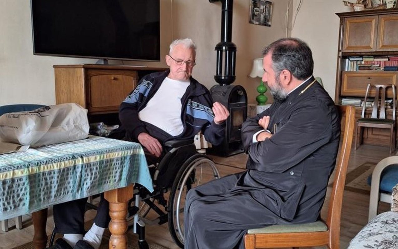 Binecuvântare pentru clericii și credincioșii vârstnici din Episcopia Caransebeșului 264525